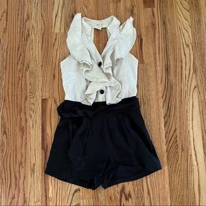 Arden B Linen Ruffle Top Romper Small Arden B.